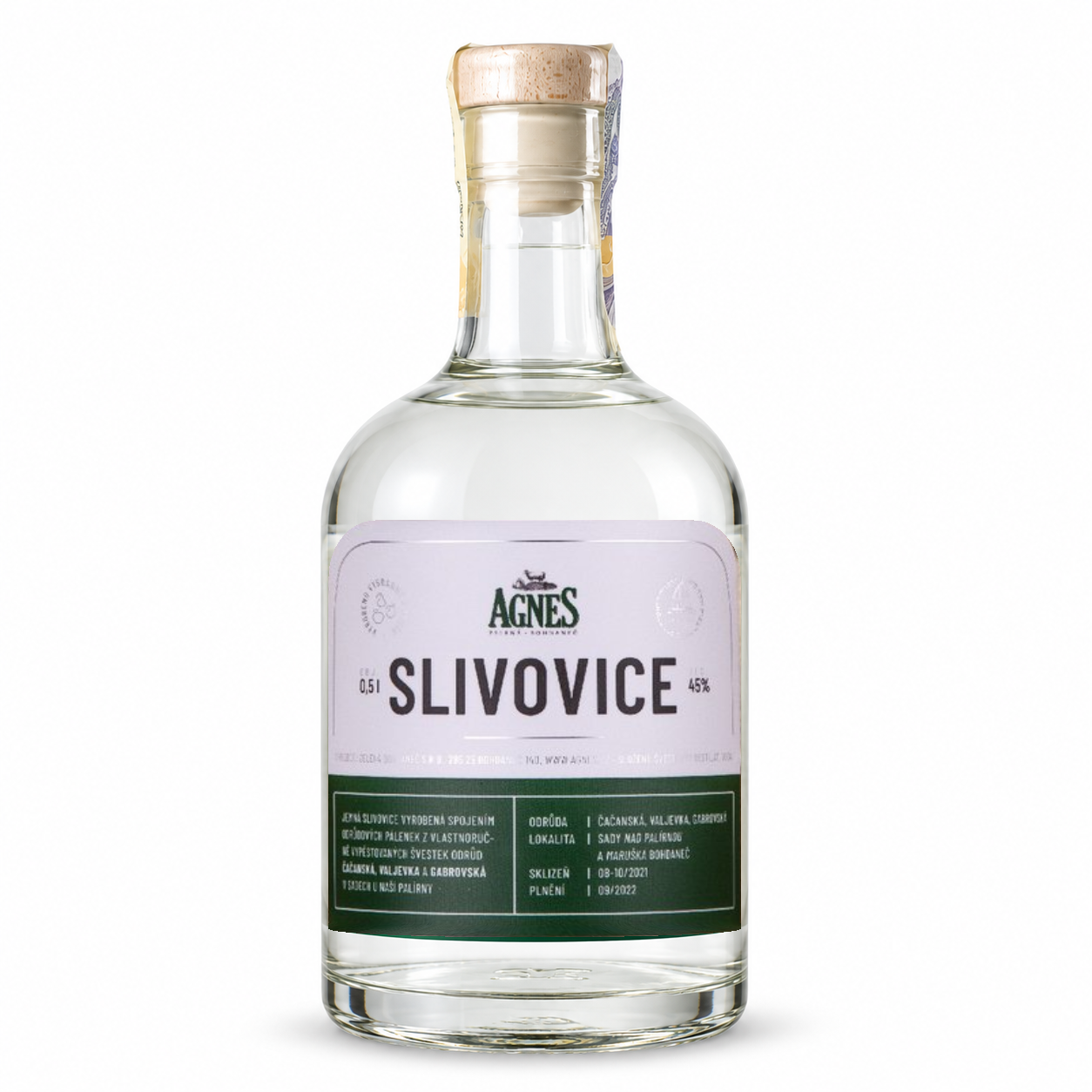Agnes Slivovice – 500ml — lahev na bílém pozadí