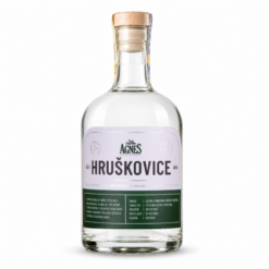 Agnes Hruškovice – 500ml — lahev na bílém pozadí