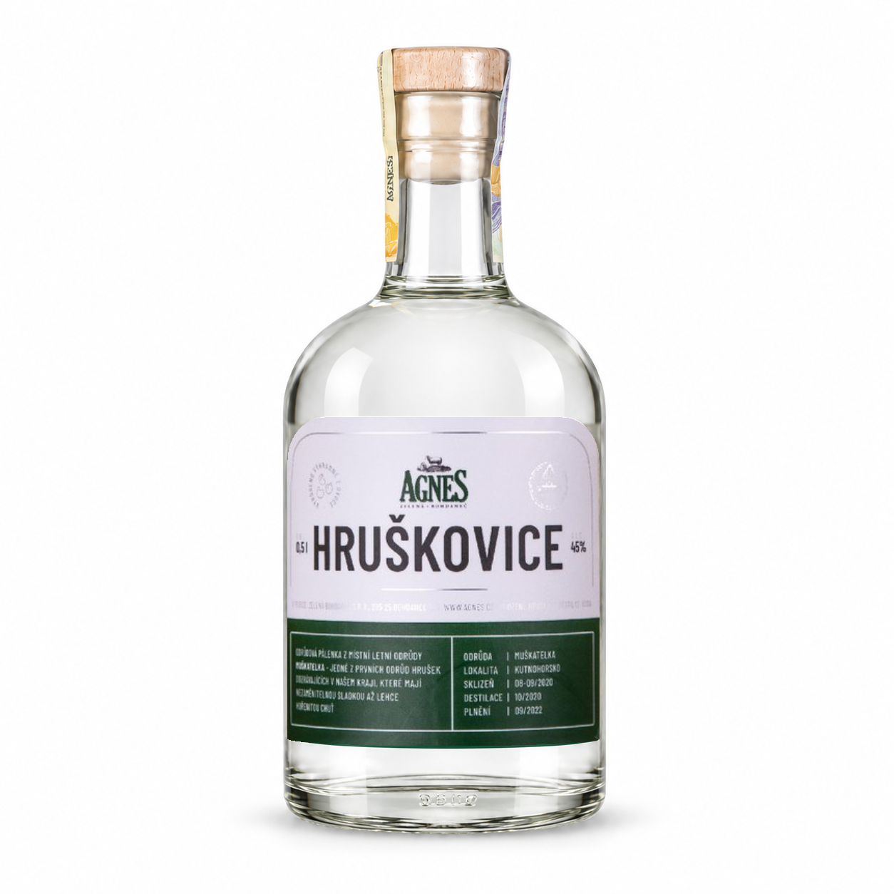 Agnes Hruškovice Muškatelka – 500ml — lahev na bílém pozadí