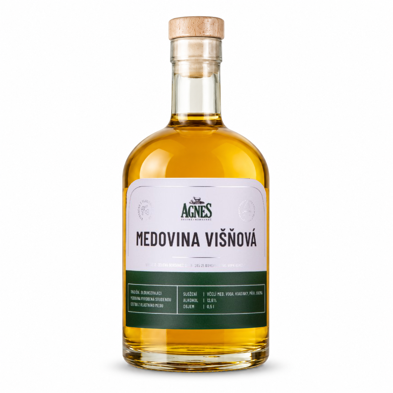 Agnes Medovina višňová – 500ml — lahev na bílém pozadí